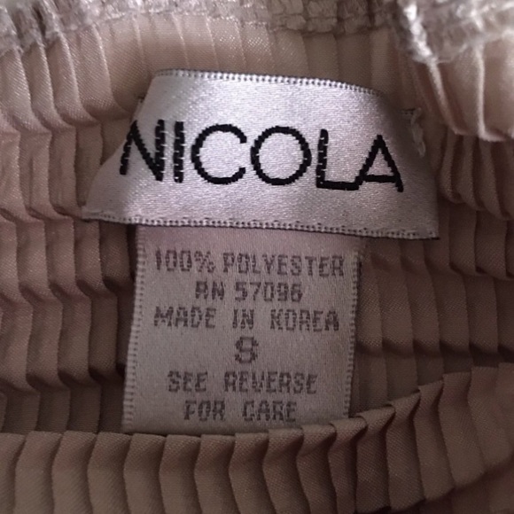 60s mock neck sleeveless top - Picture 2 of 3